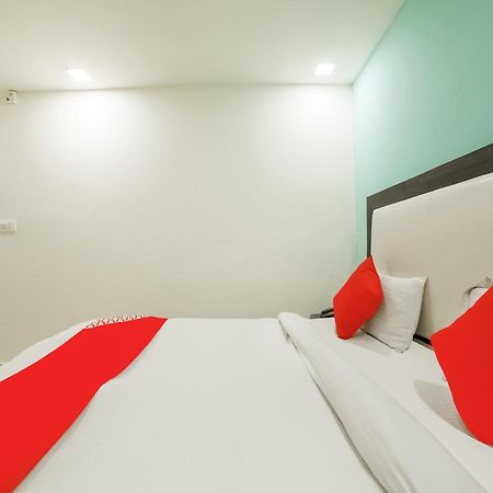 My Comfortable Hotel New Delhi Eksteriør billede
