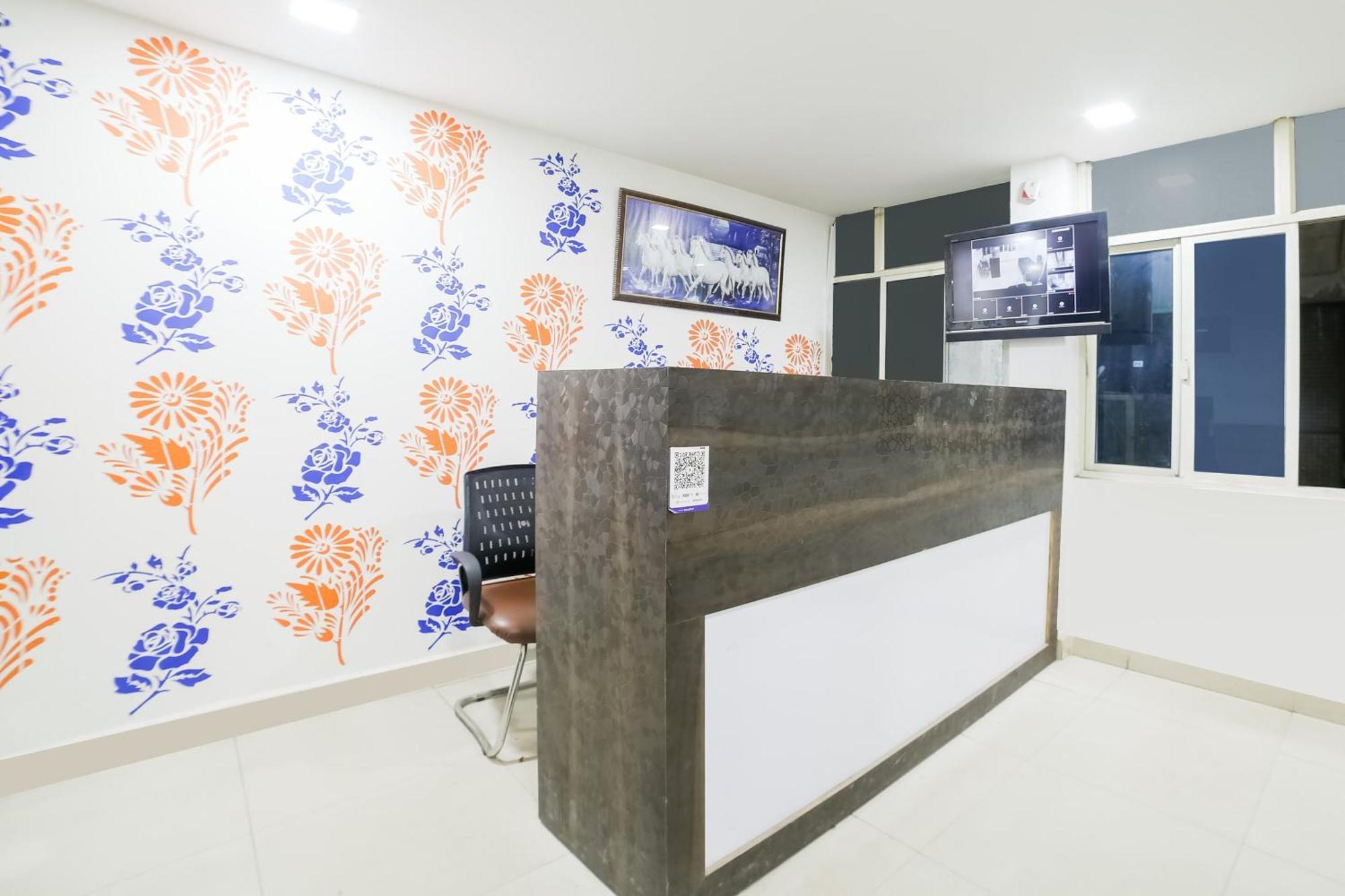 My Comfortable Hotel New Delhi Eksteriør billede