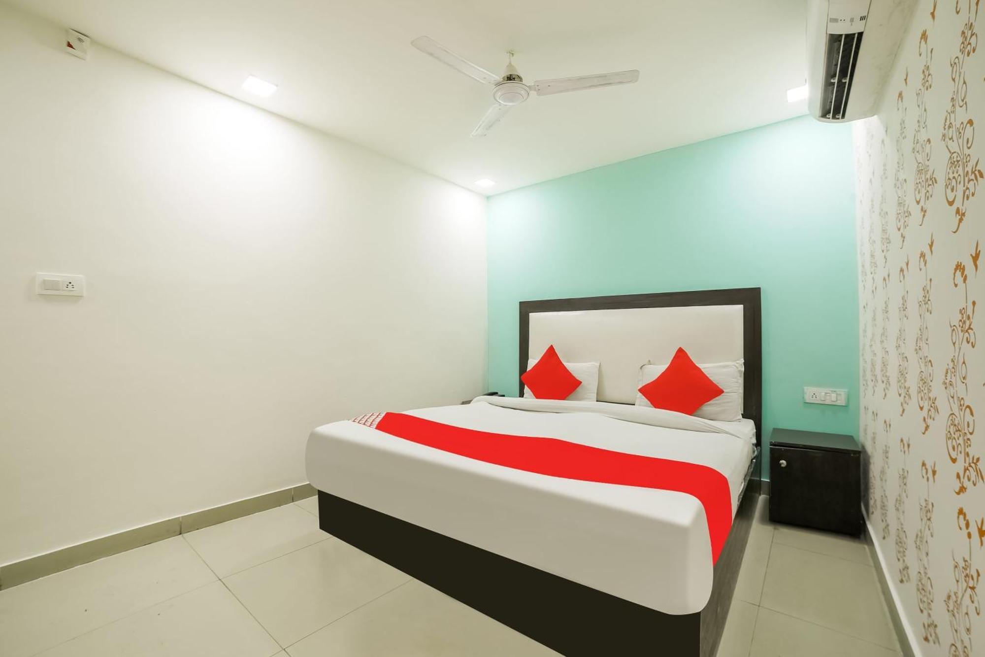 My Comfortable Hotel New Delhi Eksteriør billede