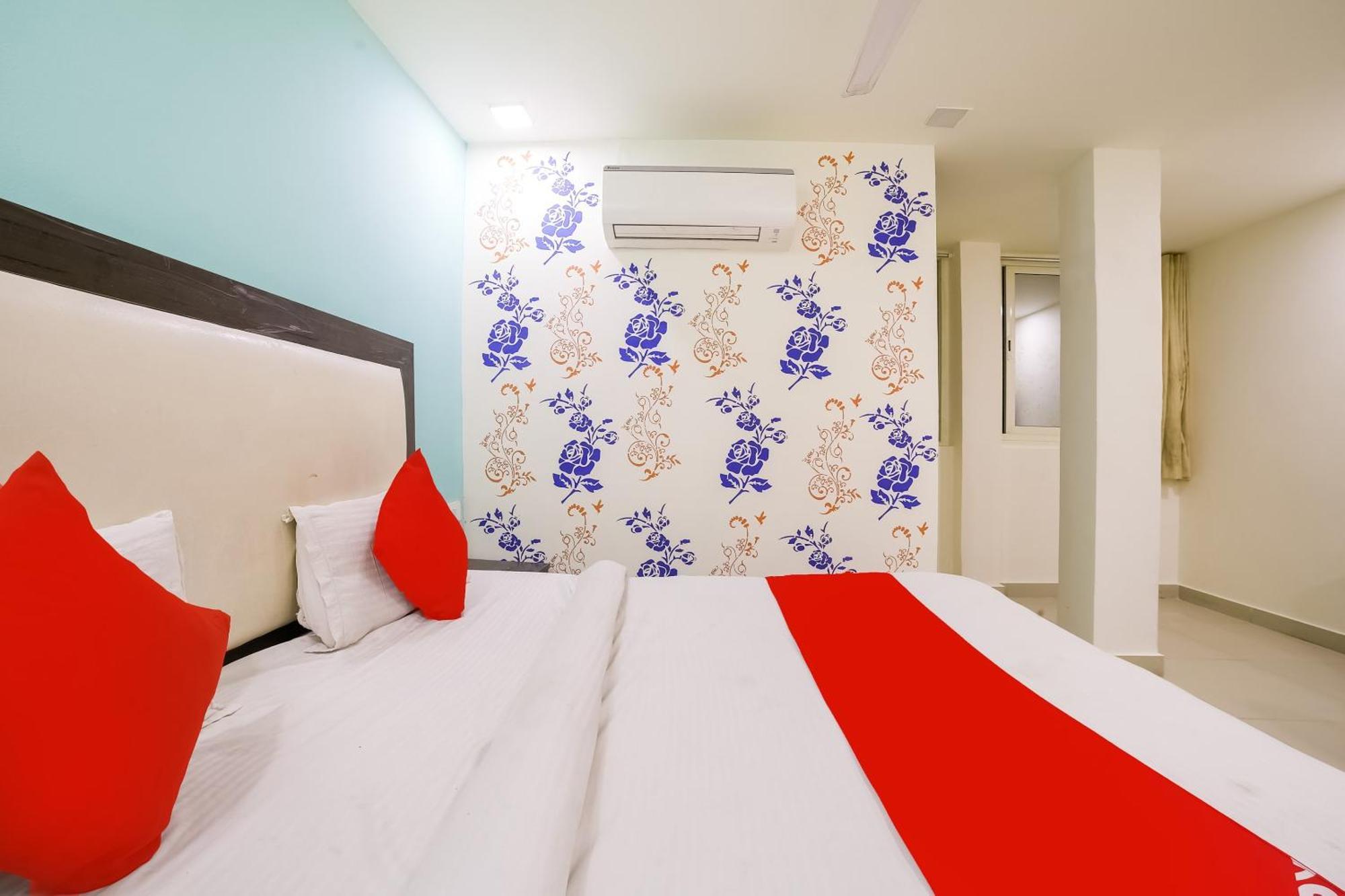 My Comfortable Hotel New Delhi Eksteriør billede