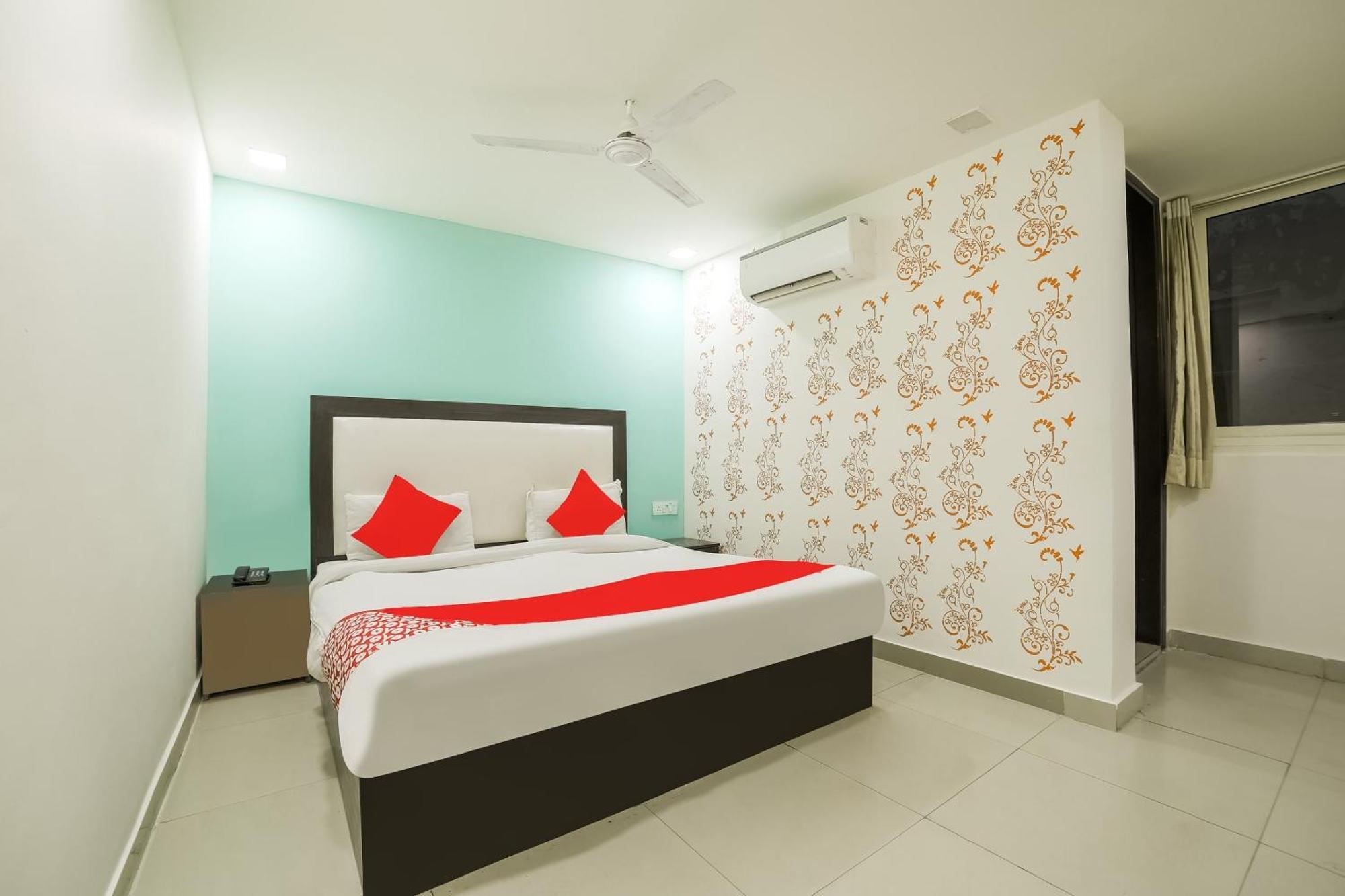 My Comfortable Hotel New Delhi Eksteriør billede